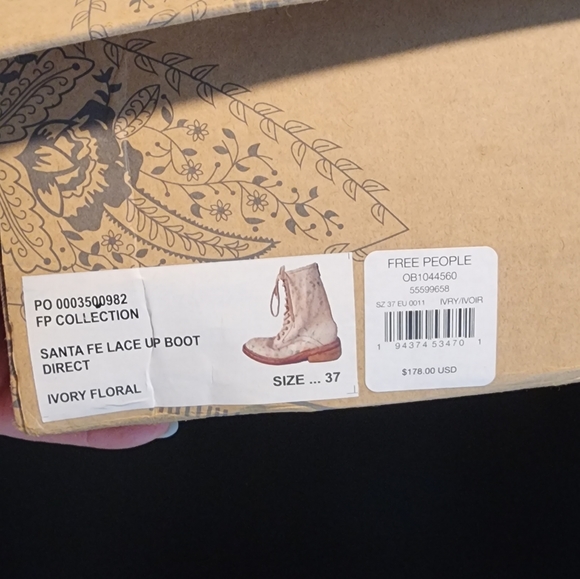 Boots - Picture 2 of 4